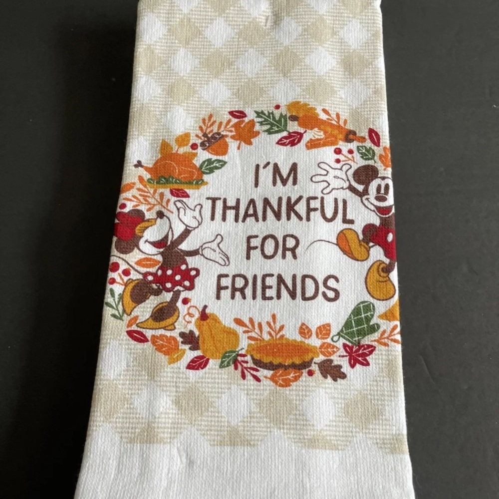 NWT Set of Mickey/Minnie Kitchen towels